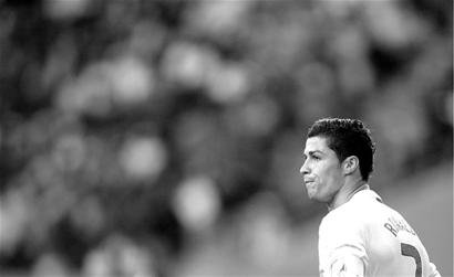 这队的高位逼抢太窒息了