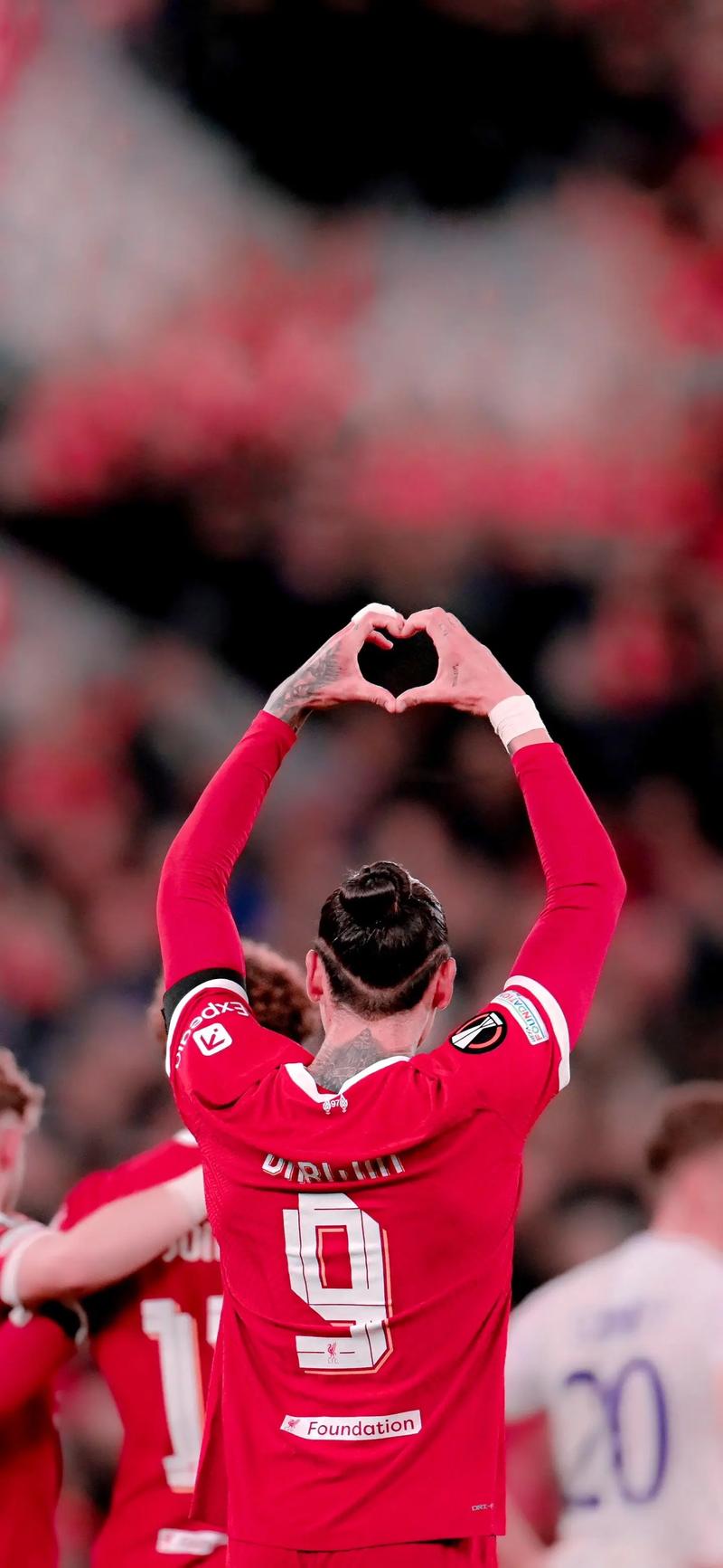 洪尼：射门被扑出不可思议，巴萨球员最后只希望比赛尽快结束